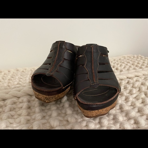 El Naturalista Wedge Sandals - Picture 4 of 8